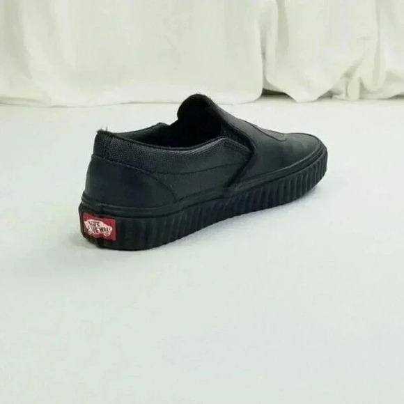 Vans Women's 6.5 Men's 5 Marvel Black Widow Classic Slip-On Logo Tag Sneakers - Picture 7 of 12